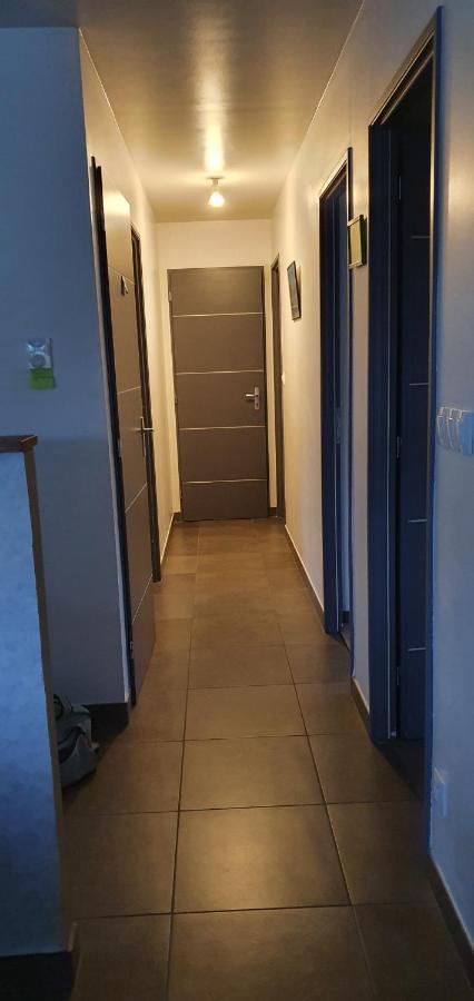1 Chambre Privative Avec Bureau Et Cuisine Dans Maison 105 M2 Montfaucon Montfaucon  Ngoại thất bức ảnh